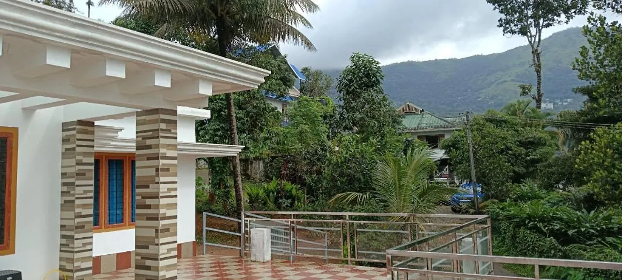Pansiyon Golden Cherry Munnar